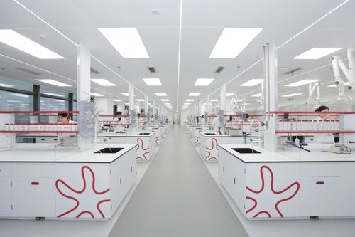 水羊股份閃耀2024 CIE美妝盛會(huì) 以科技咨詢服務(wù)開啟美妝新視界